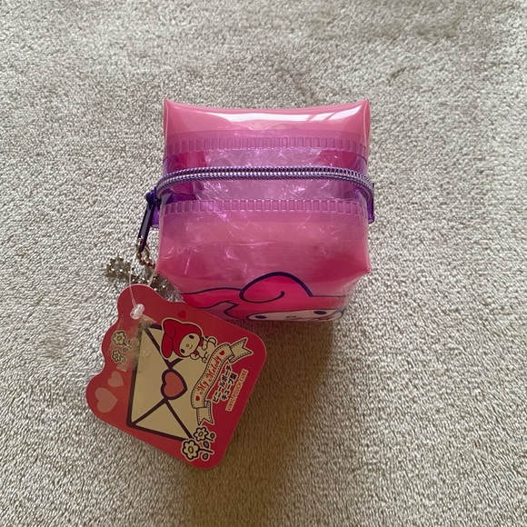 sanrio my melody vinyl cube keychain - Picture 6 of 6
